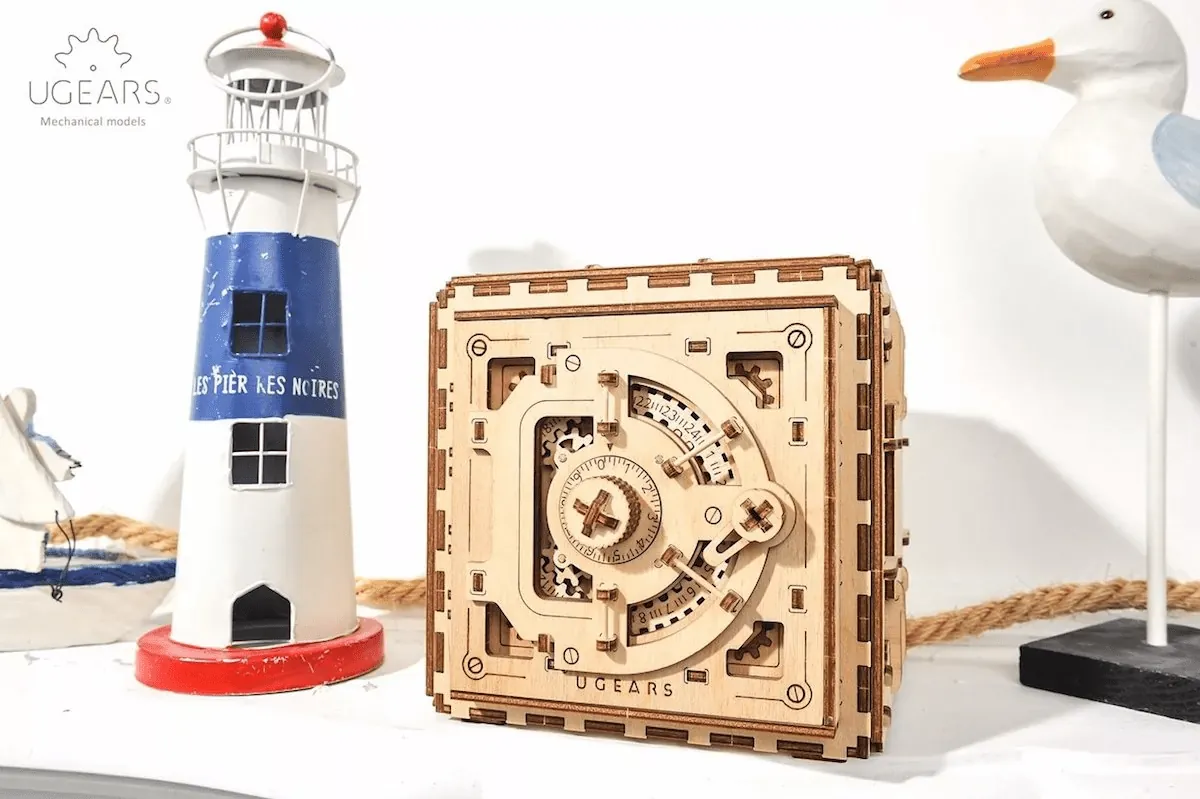Coffre-Fort Ugears – Puzzle 3d en bois
