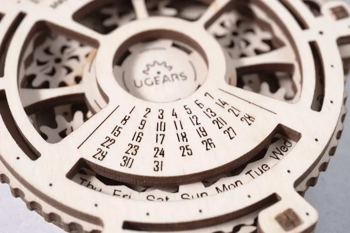 Méca-Calendrier Ugears – Puzzle 3d Mécanique en boi