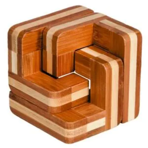 casse-tete-bambou_escalier