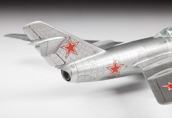 soviet-fighter-mig-15-fagot-41-pieces