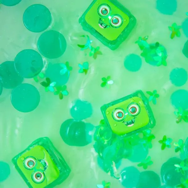 JOUET DE BAIN - CUBES VERTS PIPPA - GLO PALS – Image 2